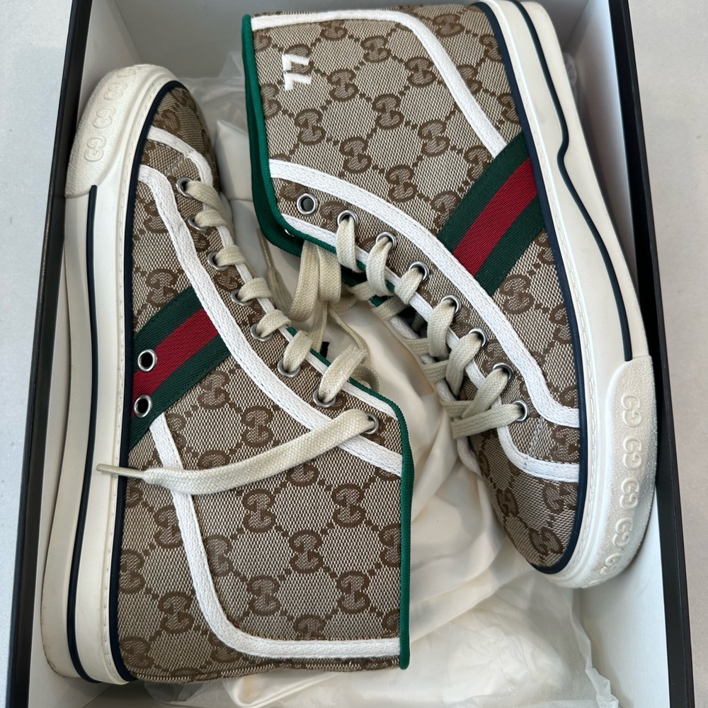 Gucci sneakers Size 37